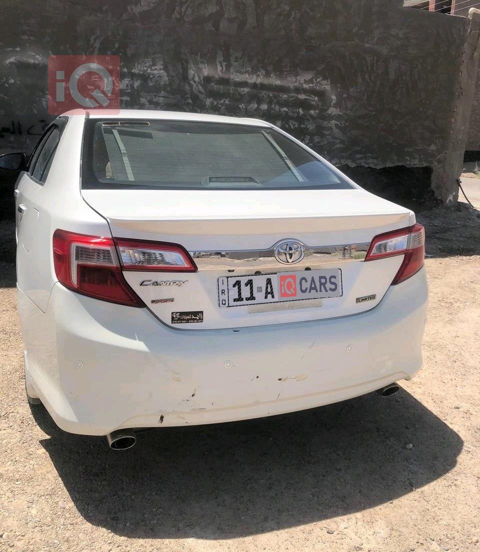 تۆیۆتا کامری